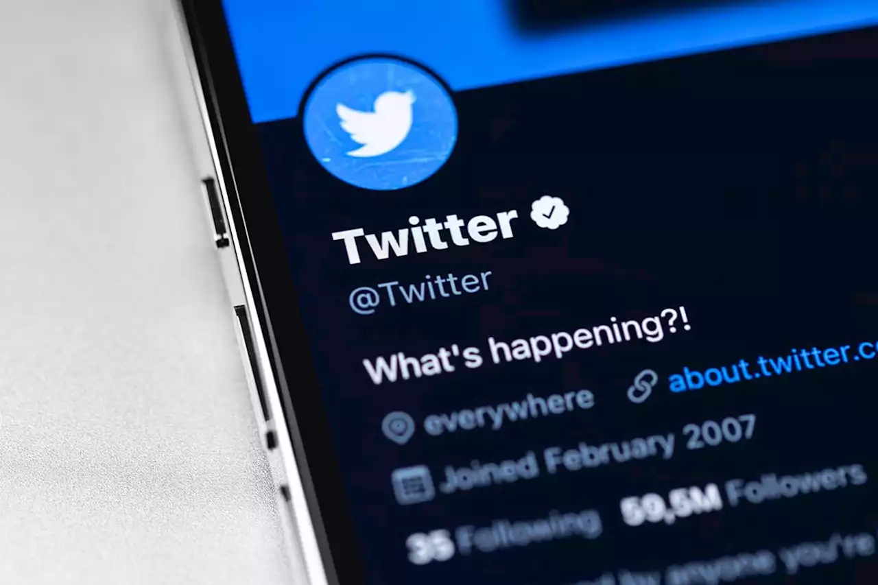 Twitter delays $8 Blue subscription launch