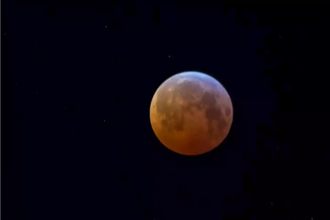 ‘Blood Moon’ eclipse in the Philly skies will make Election Day history early Tuesday