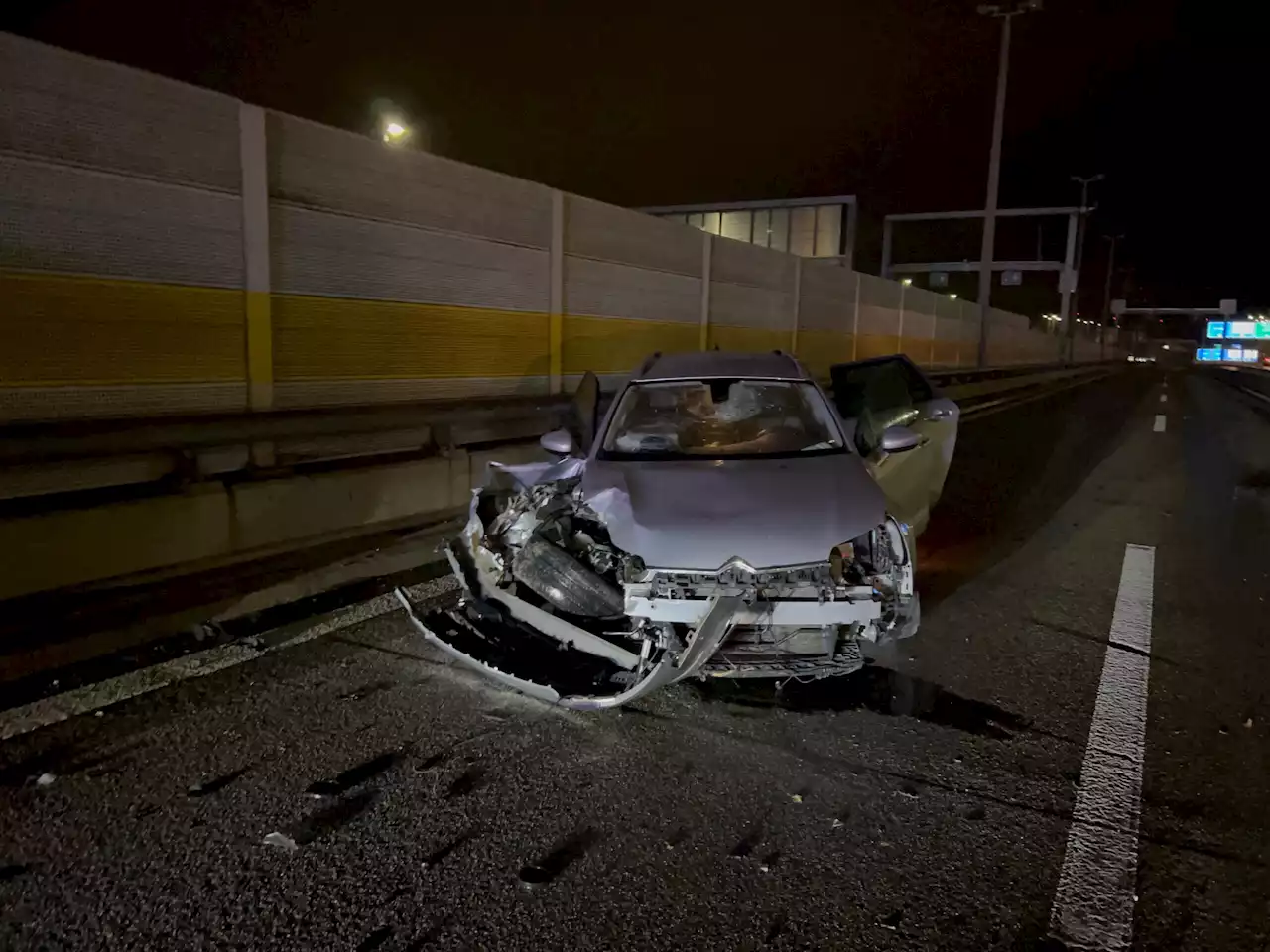 A2 / Basel BS: Kollision mit Anpralldämper führt zu Rückstau