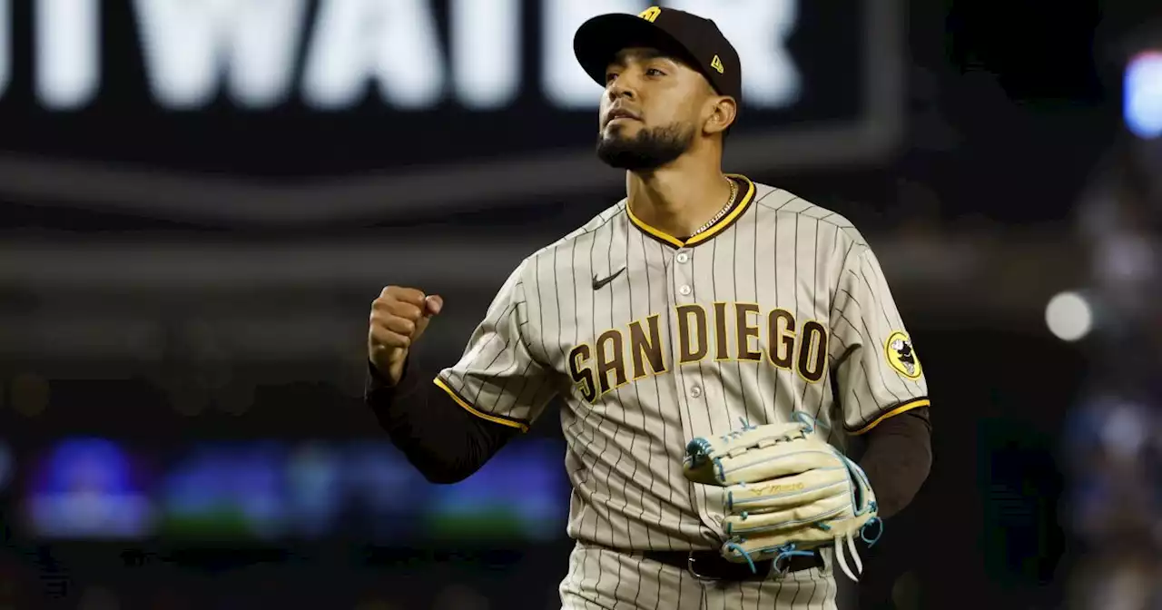 Padres' Robert Suarez, Jurickson Profar now free agents after opting out of contracts