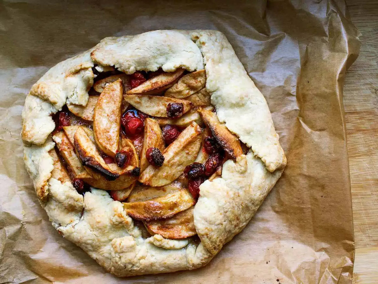 Rustic Apple-Cranberry Pie Recipe