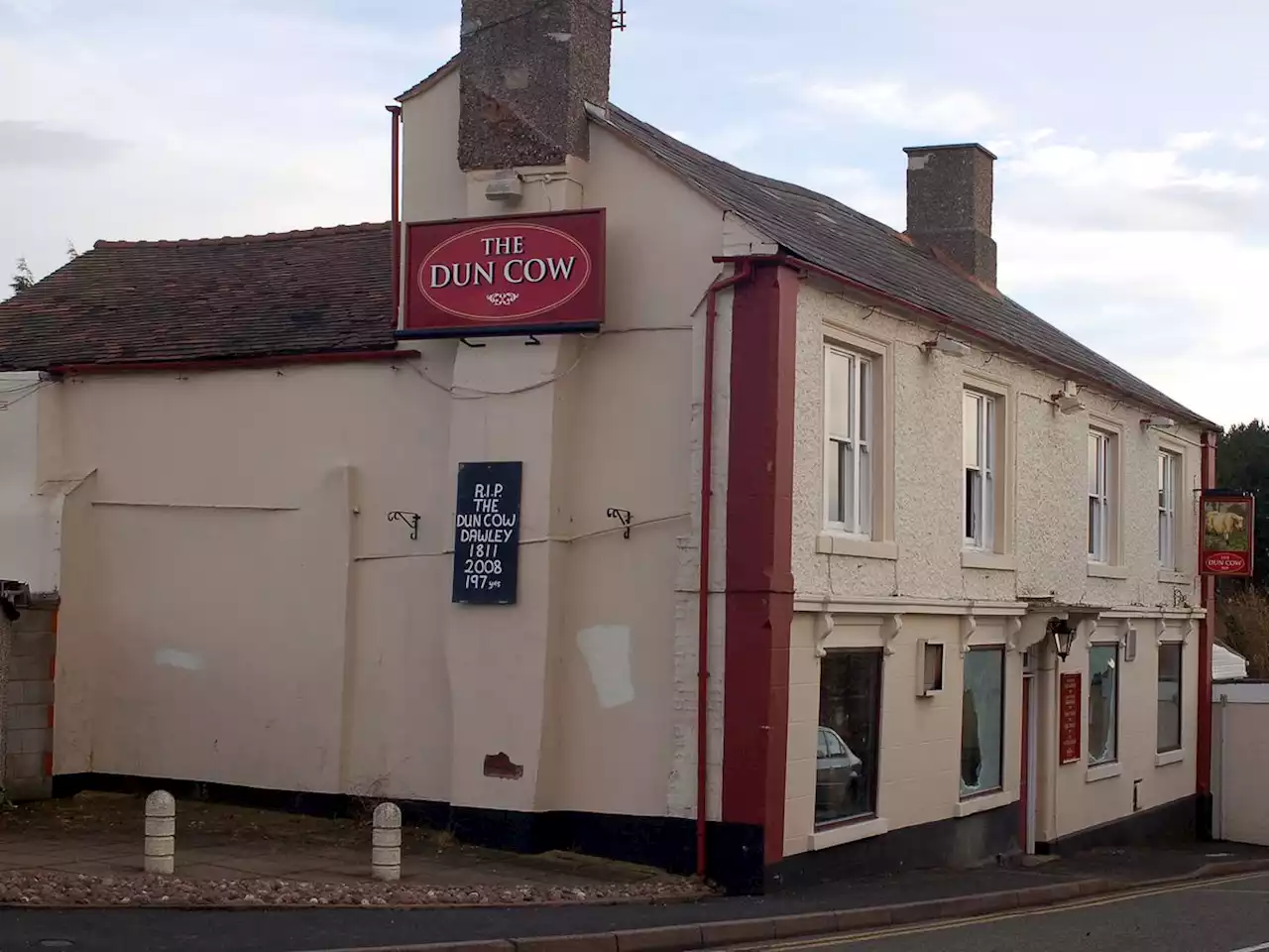 Plan for 40 retirement apartments on site which used to house pub