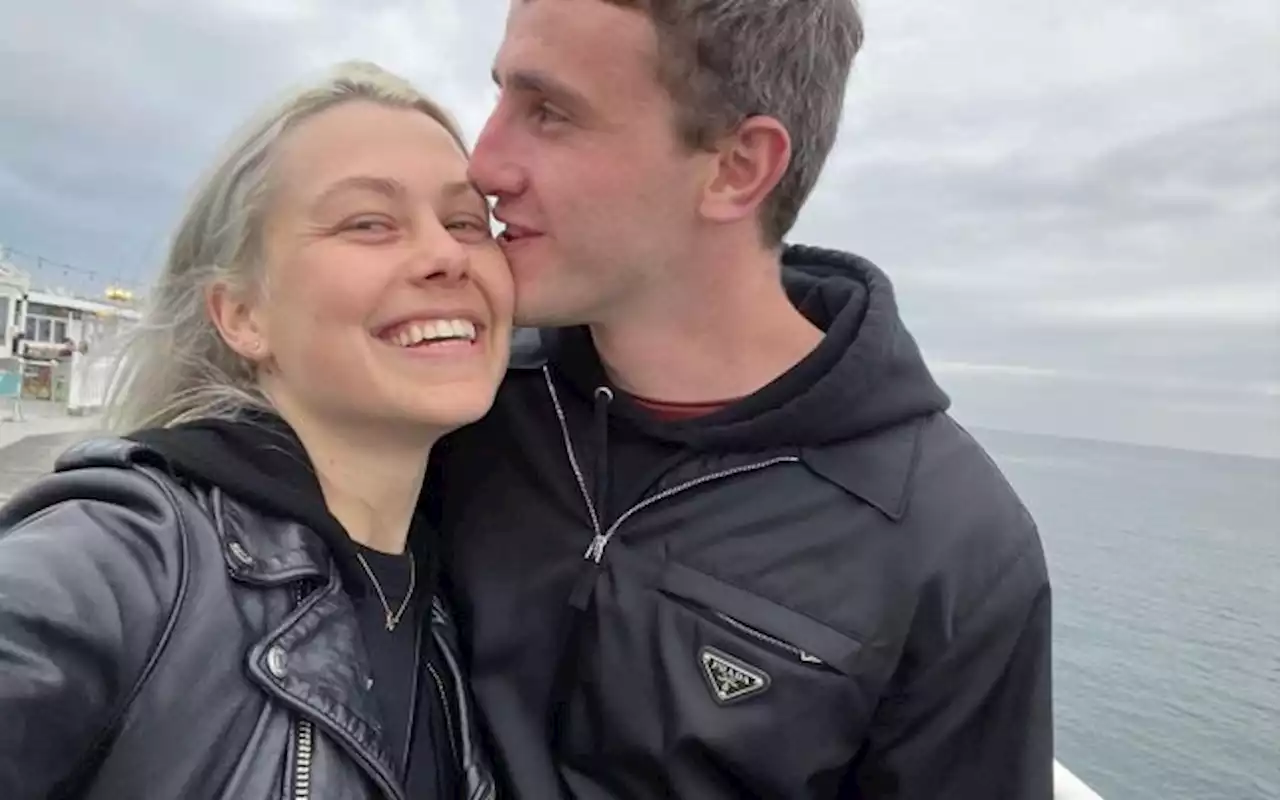 Are Paul Mescal And Phoebe Bridgers Actually Engaged? | Stellar