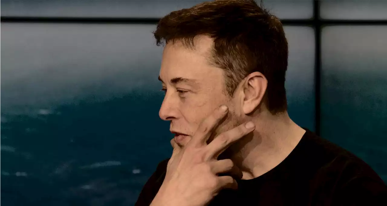 Musk sows chaos at Twitter with flurry of drastic measures