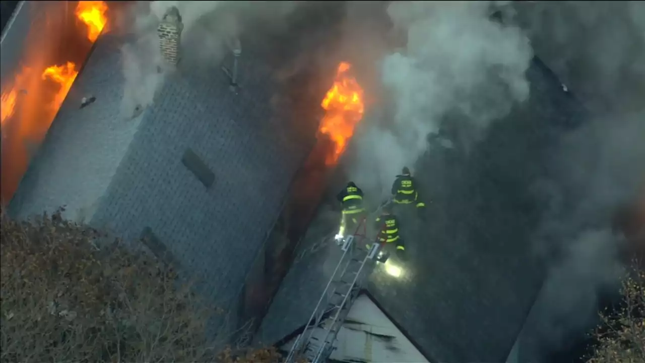 1 injured after extra-alarm fire damages 4 homes in Logan Square