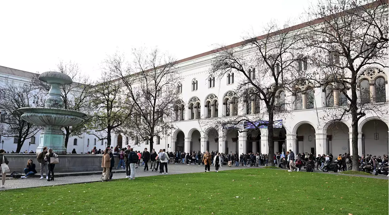 Großeinsatz: Bewaffneter in Münchner Universität festgenommen