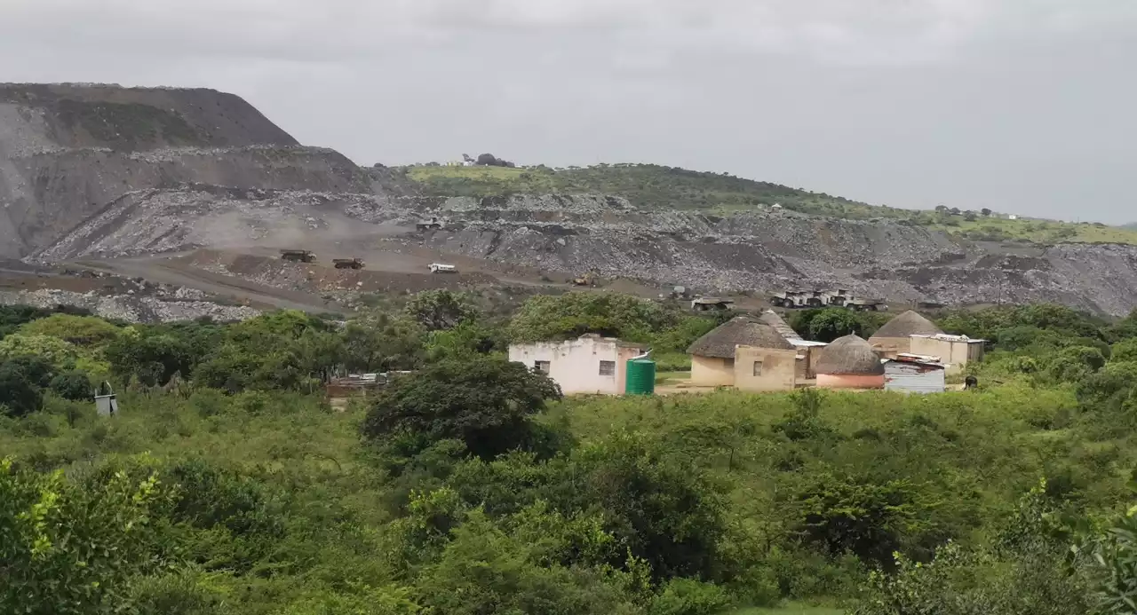 DUST, BONES, DYNAMITE AND DISPOSSESSION: Expert report uncovers ‘hidden mental trauma’ of opencast coal mining in rural KwaZulu-Natal