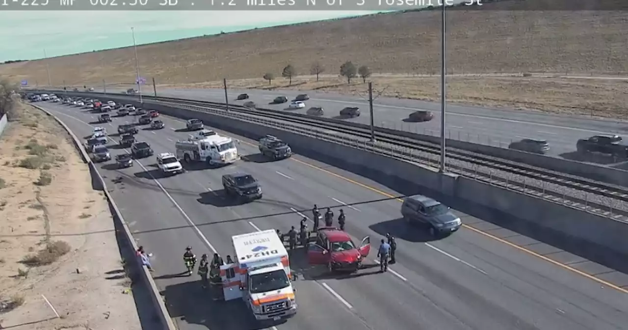 Crash closes 3 lanes of southbound I-225 north of Cherry Creek Reservoir