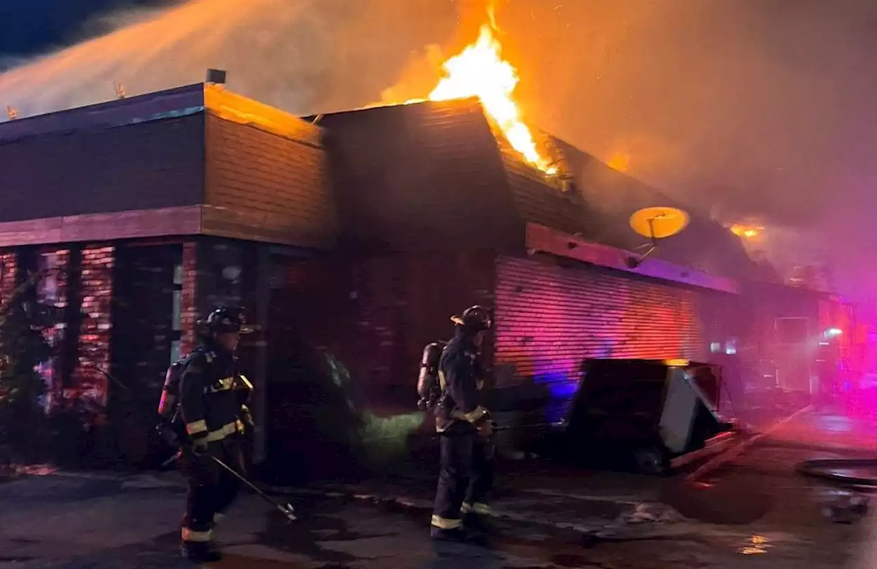 Aurora restaurant closed “indefinitely” after early morning fire