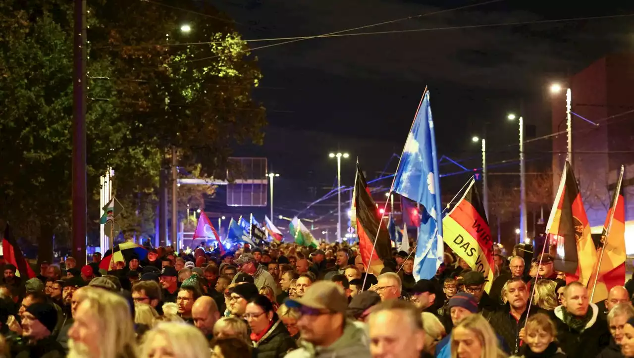 Montagsdemo in Leipzig: Im Demonstrationsbrei steckengeblieben