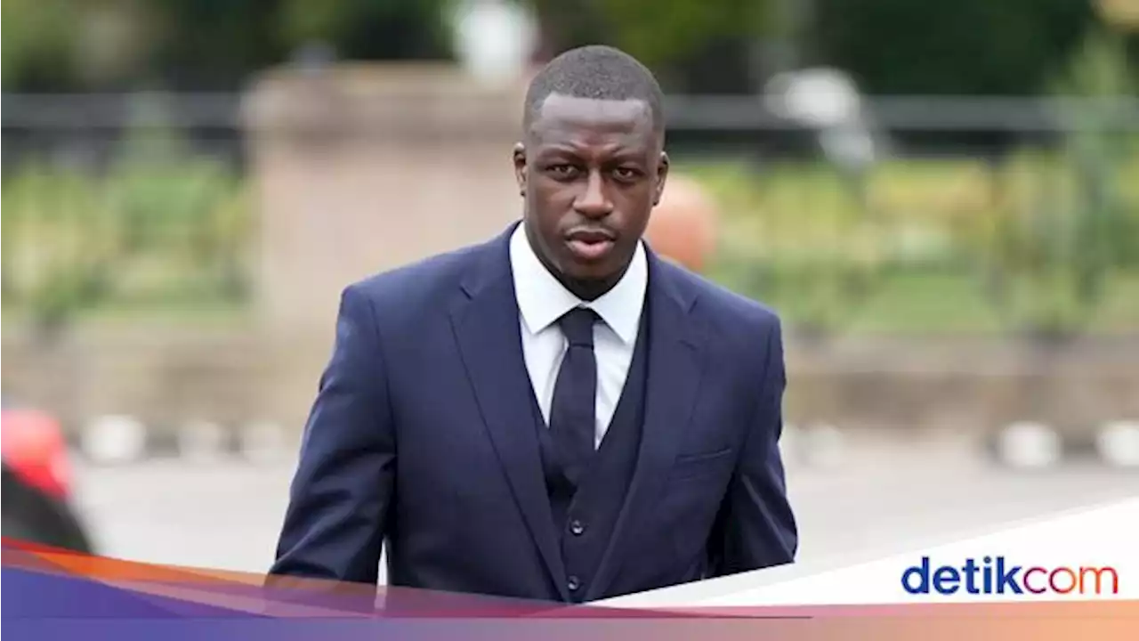 Benjamin Mendy Pede Jadi Magnet Wanita, Sebut-sebut Brad Pitt