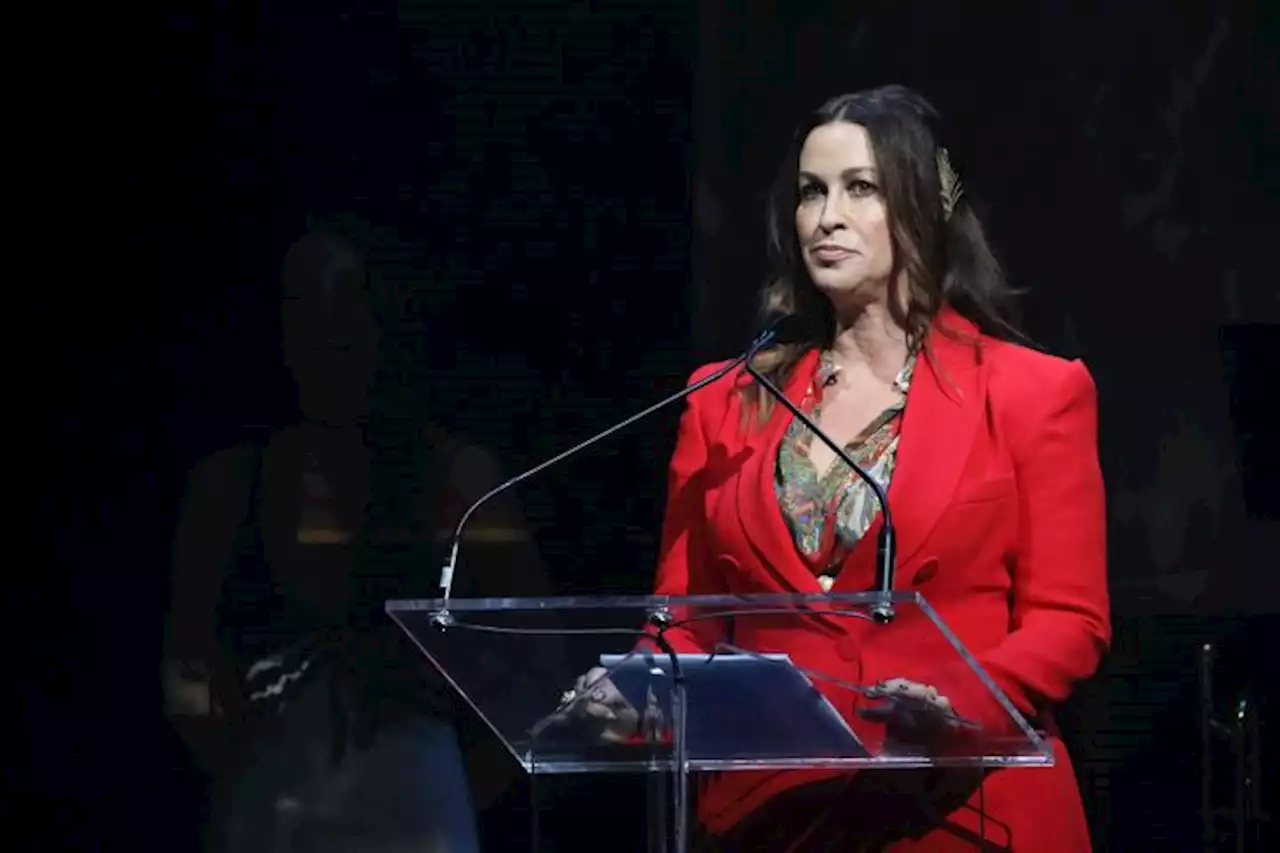 Alanis Morissette Reveals Why She Dropped Out Of Rock Hall Of Fame Performance, Criticizes ‘Anti-Woman Sentiment’