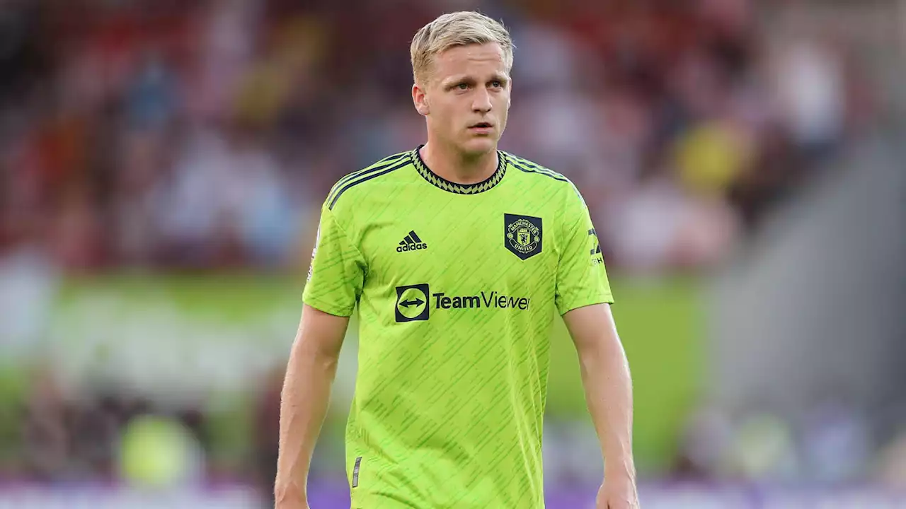 'He didn’t take his chance' - Ferdinand weighs up Donny van de Beek's Man Utd future