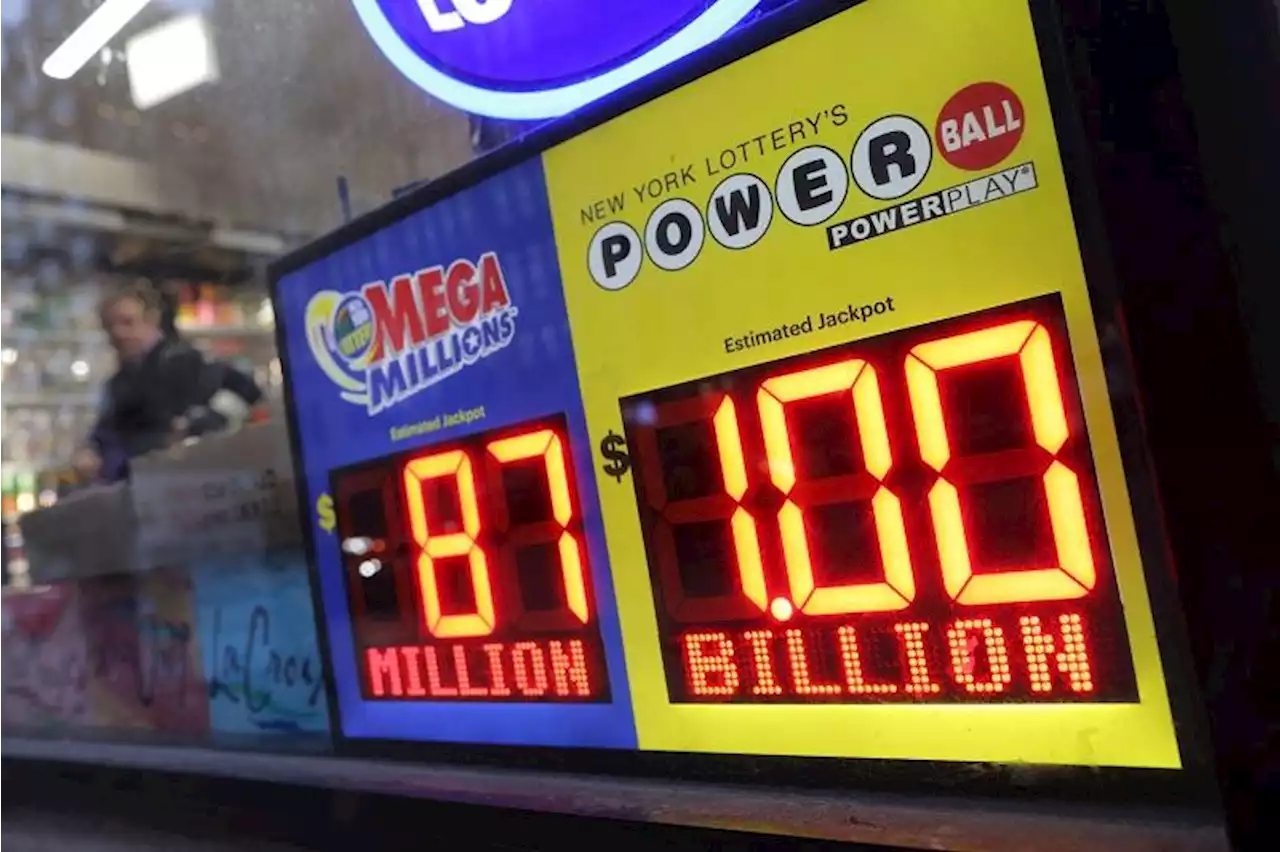 US Powerball jackpot soars to record $1.9 billion