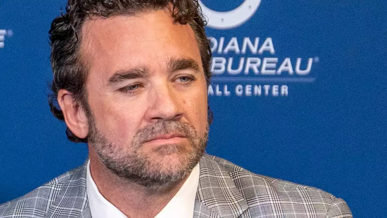 Interim coach Jeff Saturday interviewing Colts assistants for offensive coordinator role