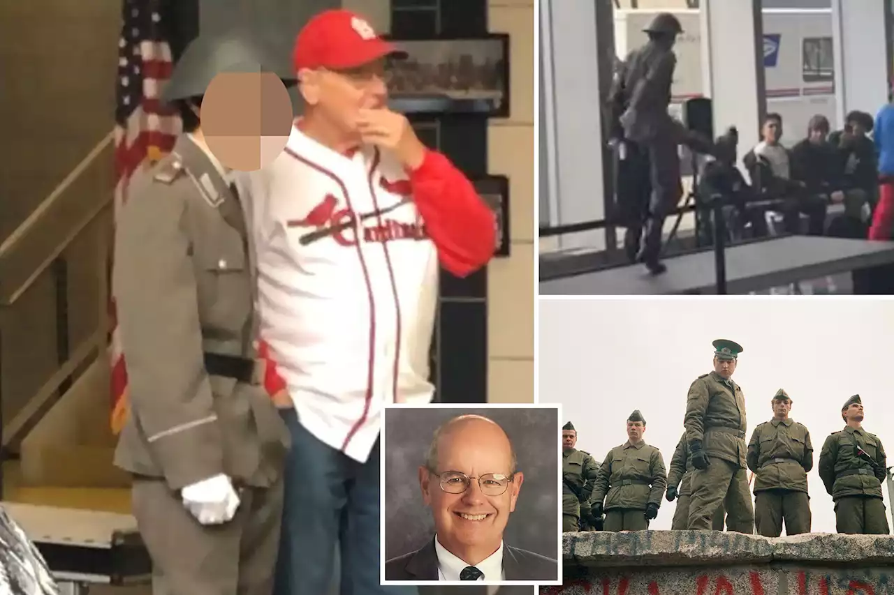 Chicago principal suspended over student’s Nazi costume