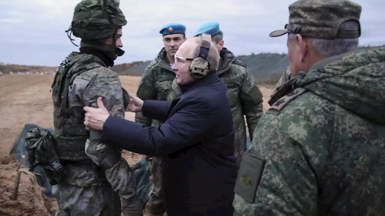 Russie: dans les écoles, vers un retour des cours de «préparation militaire»