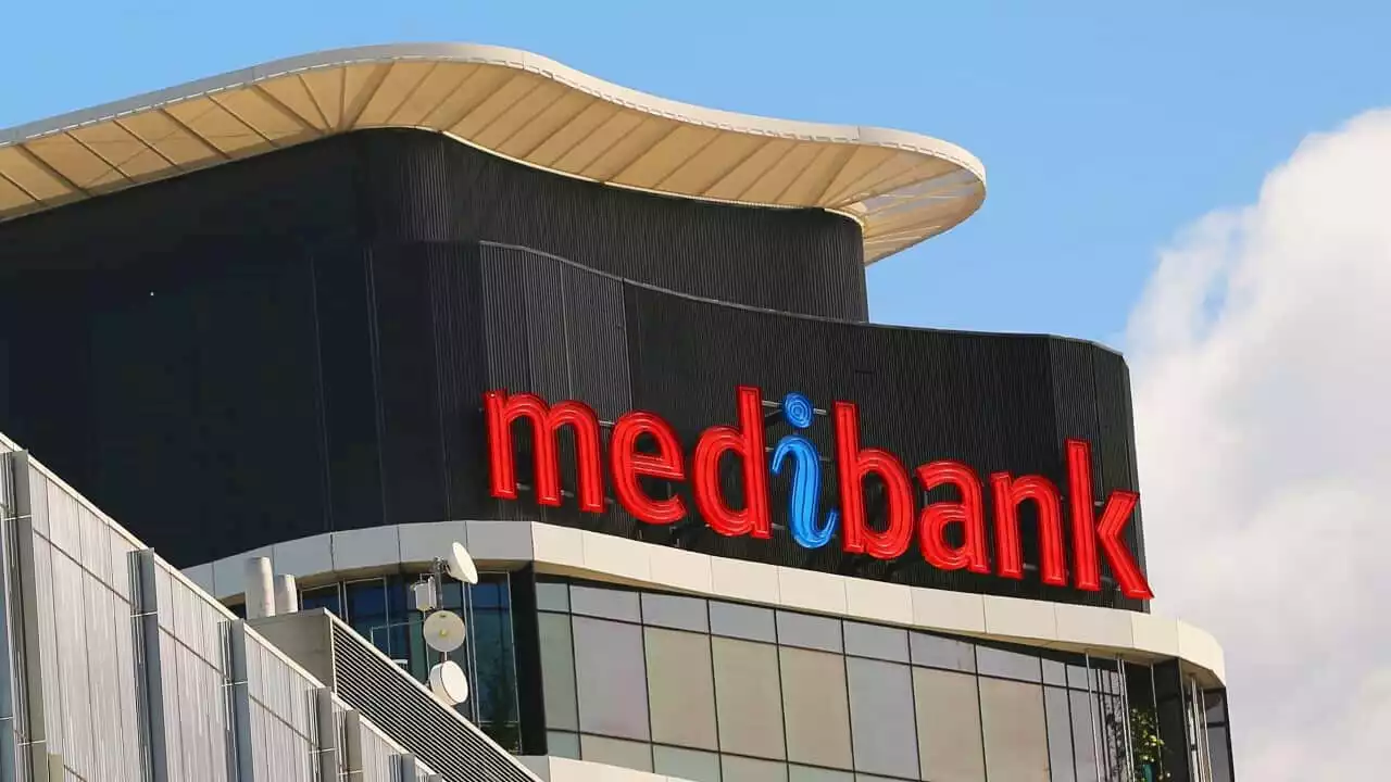Hacker threatens to release Medibank customer data 'in 24 hours'