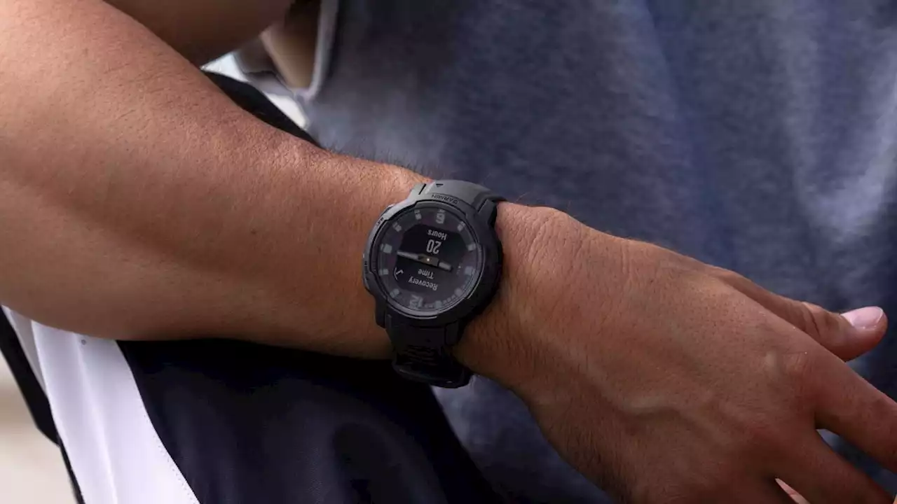 Garmin takes swipe at Apple with its 'months, not days' Instinct Crossover battery life