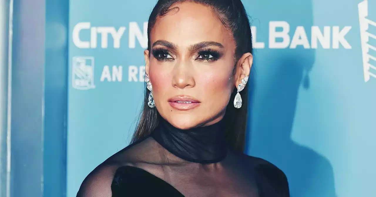 J.Lo Is Proud to Be Mrs. Affleck