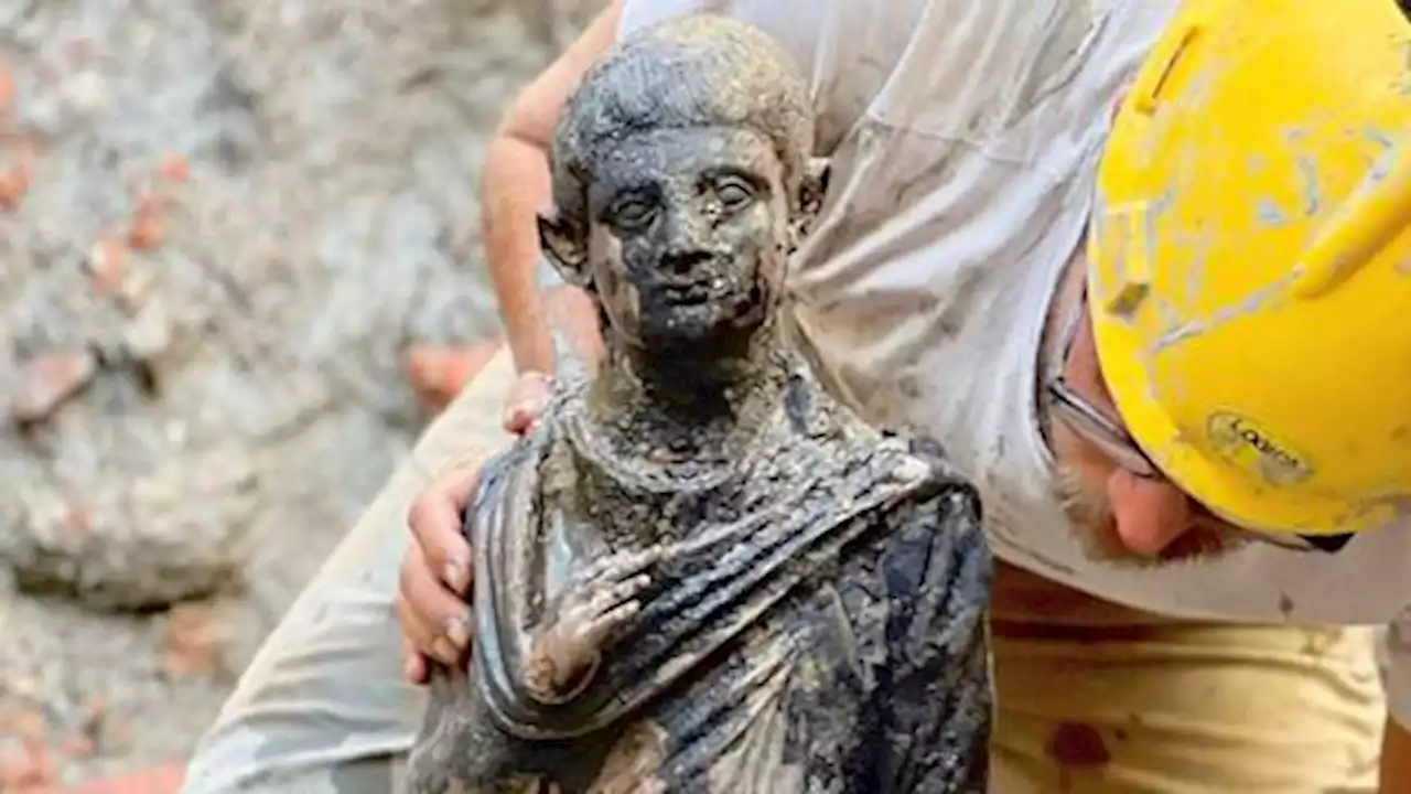 Exceptional haul of ancient bronze statues unearthed in Italy