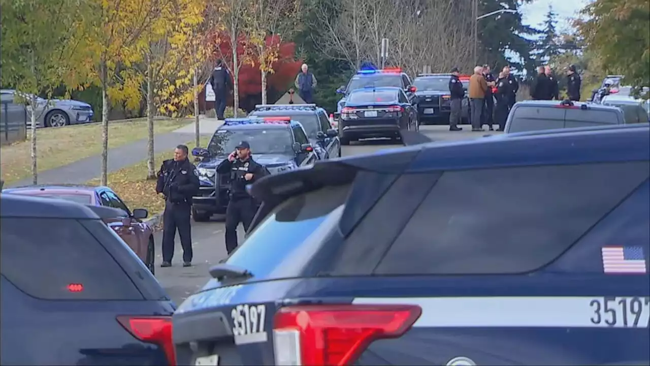 1 hospitalized after shooting at Seattle high school