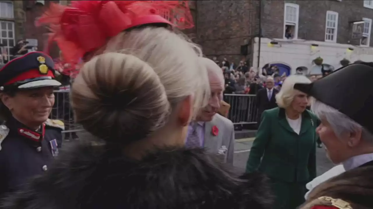 King Charles in York: Monarch to unveil statue of late Queen - BBC News