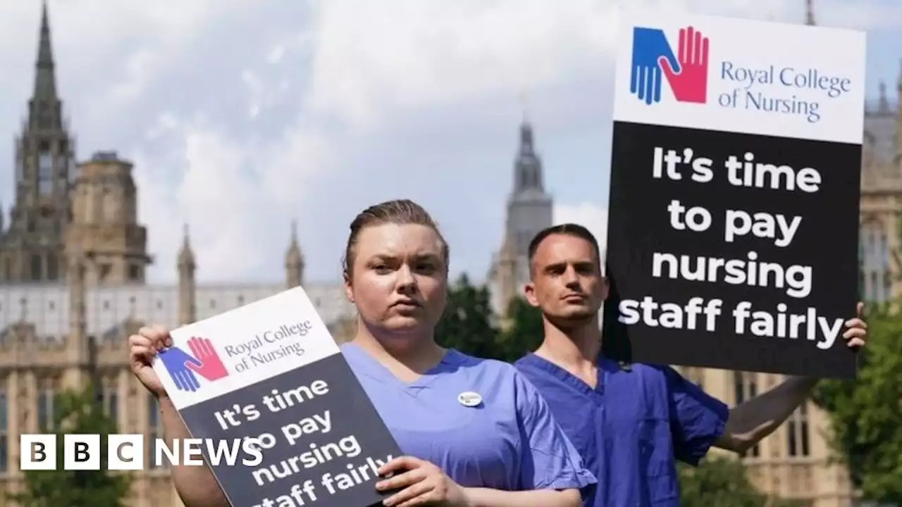 Nurses' strike: Why NHS is on brink of first UK walkout