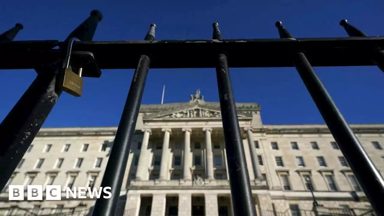 Stormont: NI politicians pay docked over assembly impasse