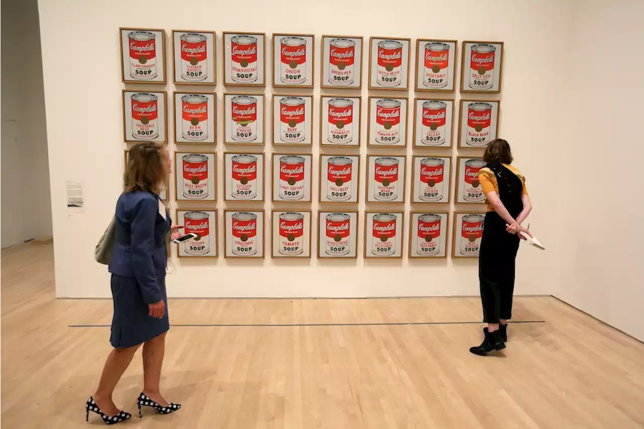 Klima-Aktivisten nehmen sich Andy Warhols „Campbell's Soup“ vor