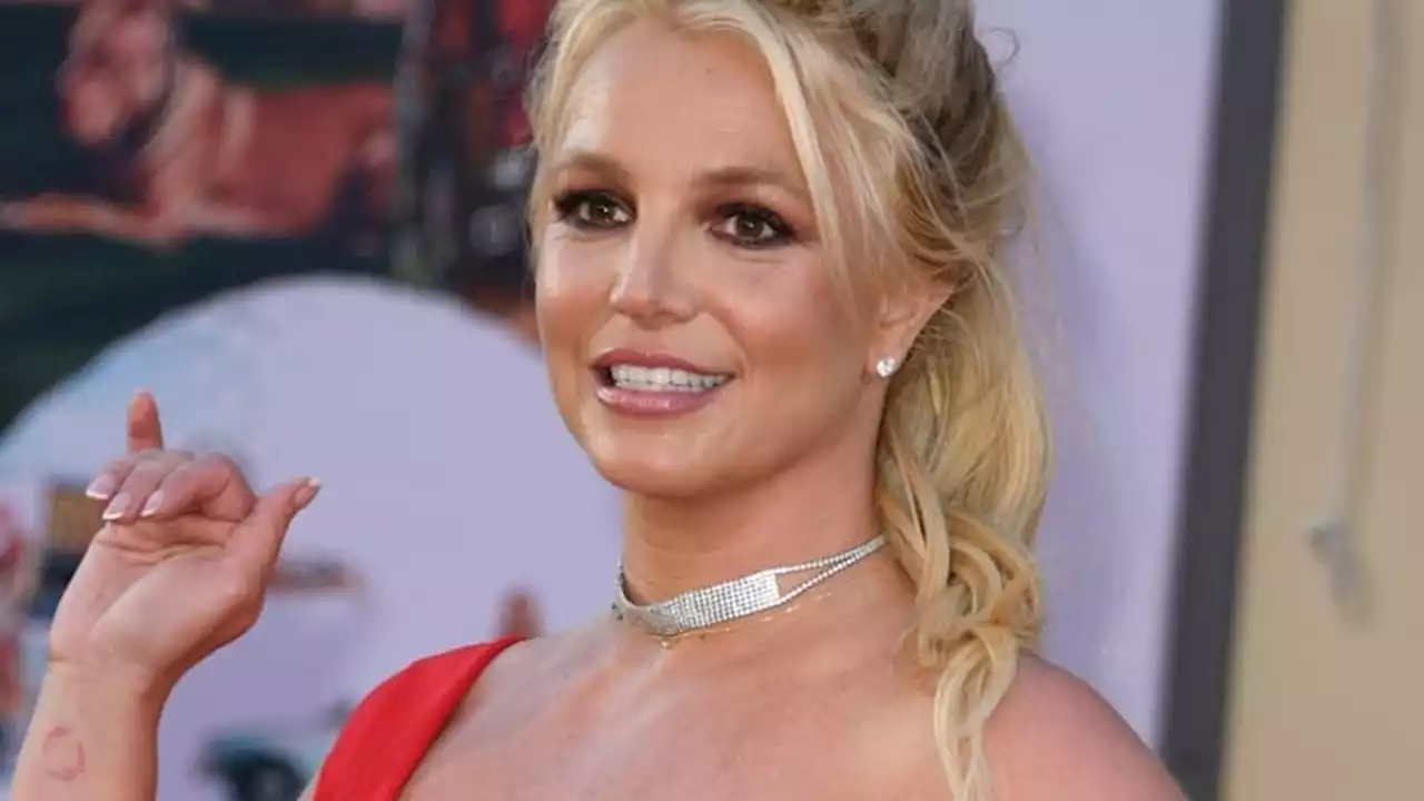 Britney Spears s'oppose à un biopic sur sa vie par Millie Bobby Brown: 'je ne suis pas morte!'