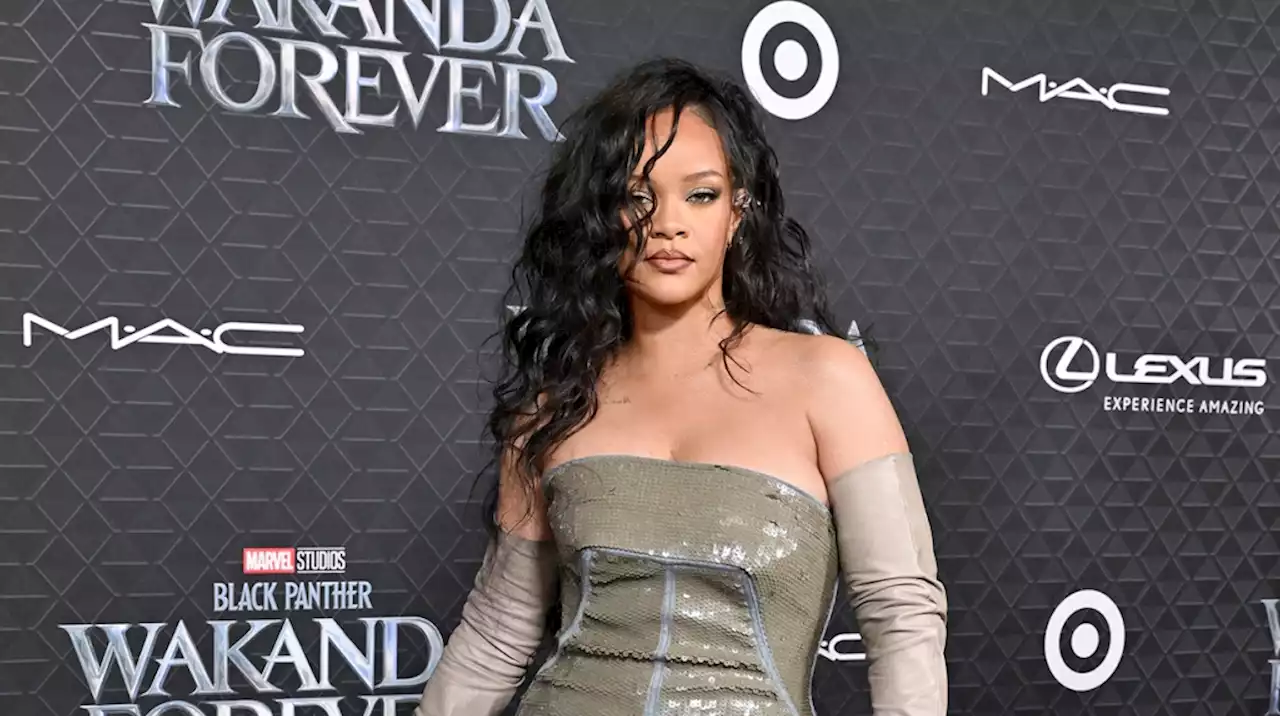 Rihanna’s ‘Lift Me Up’ Debuts at No. 1 on Hot R&B/Hip-Hop Songs Chart