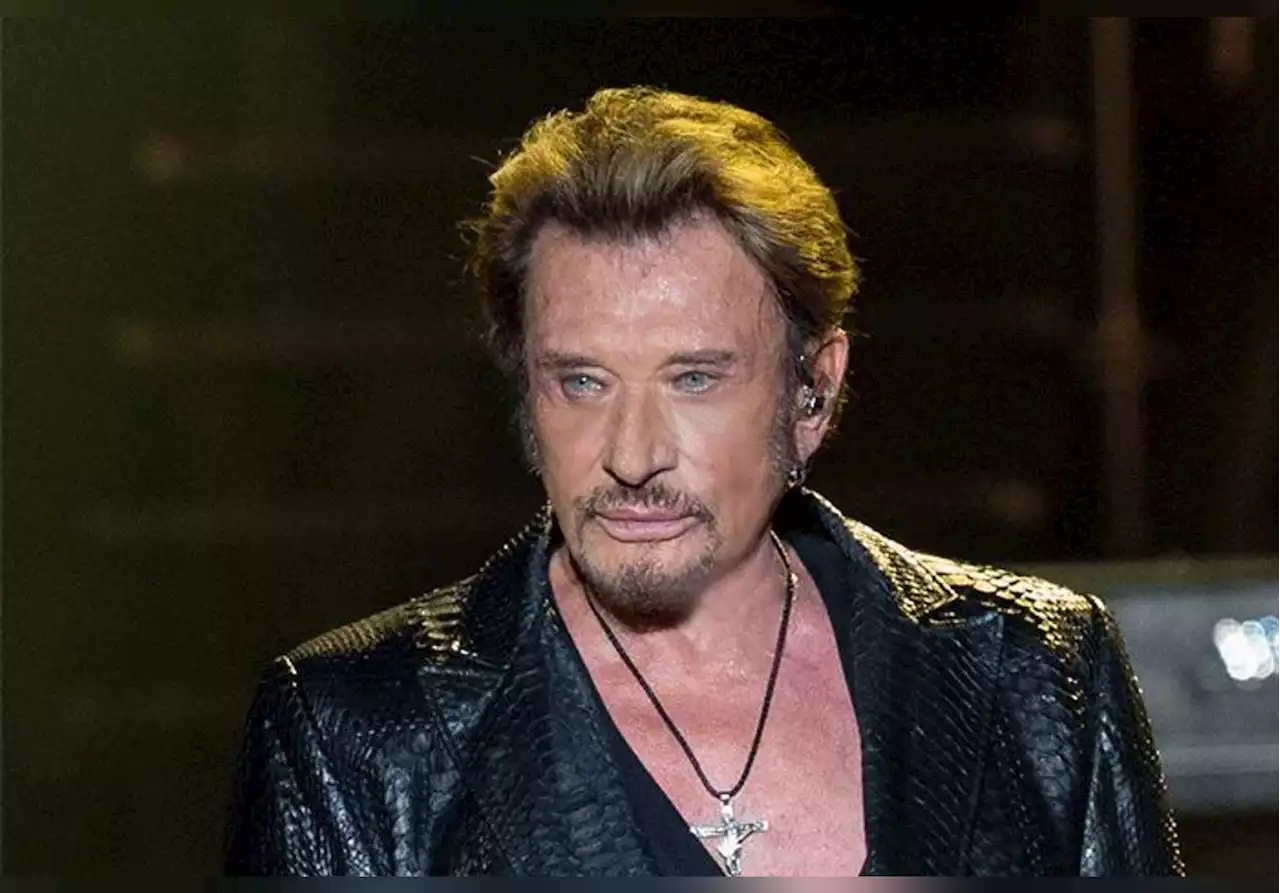 Johnny Hallyday : son petit-fils Cameron est son sosie… Le beau jeune homme de 18 ans apparaît sur une rare photo