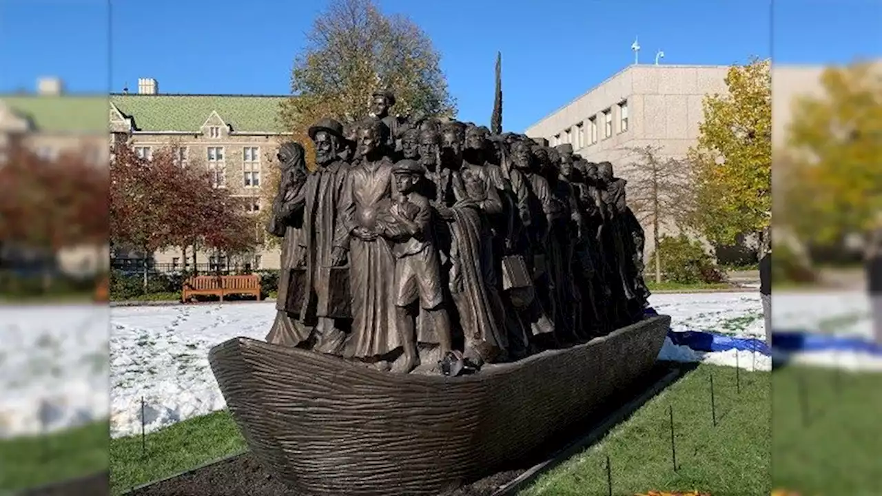 Pope Francis unveils sculpture dedicated to the homeless