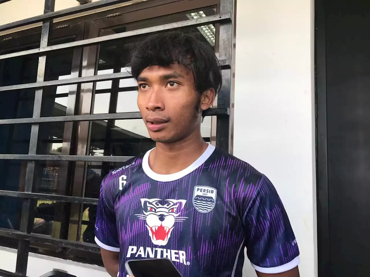 Bukan Tendangan Bebas, Ini Satu Keahlian Pemain Tengah Persib Robi Darwis