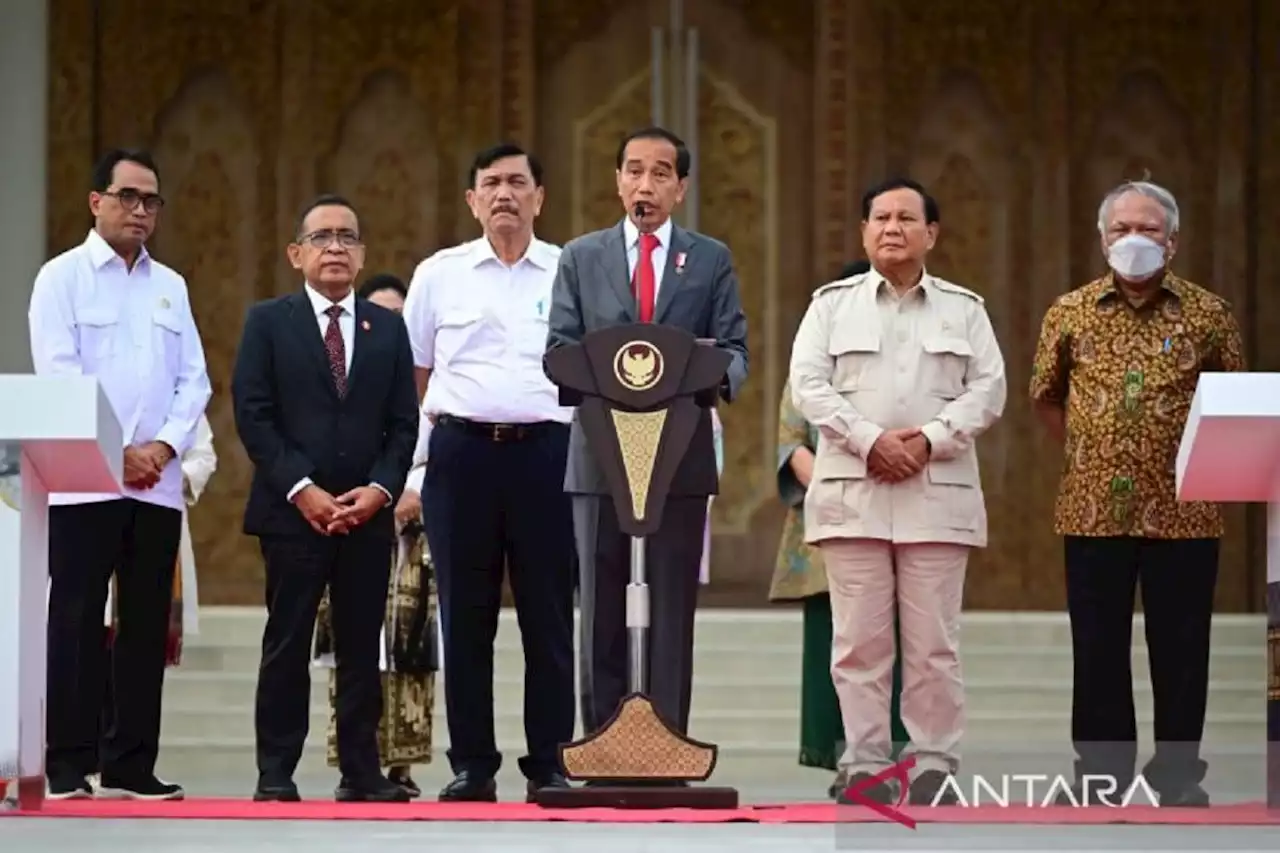 Sambil Mengucap Bismillah, Jokowi Meresmikan Gedung VVIP Bandara & 3 Pelabuhan Penting di Bali