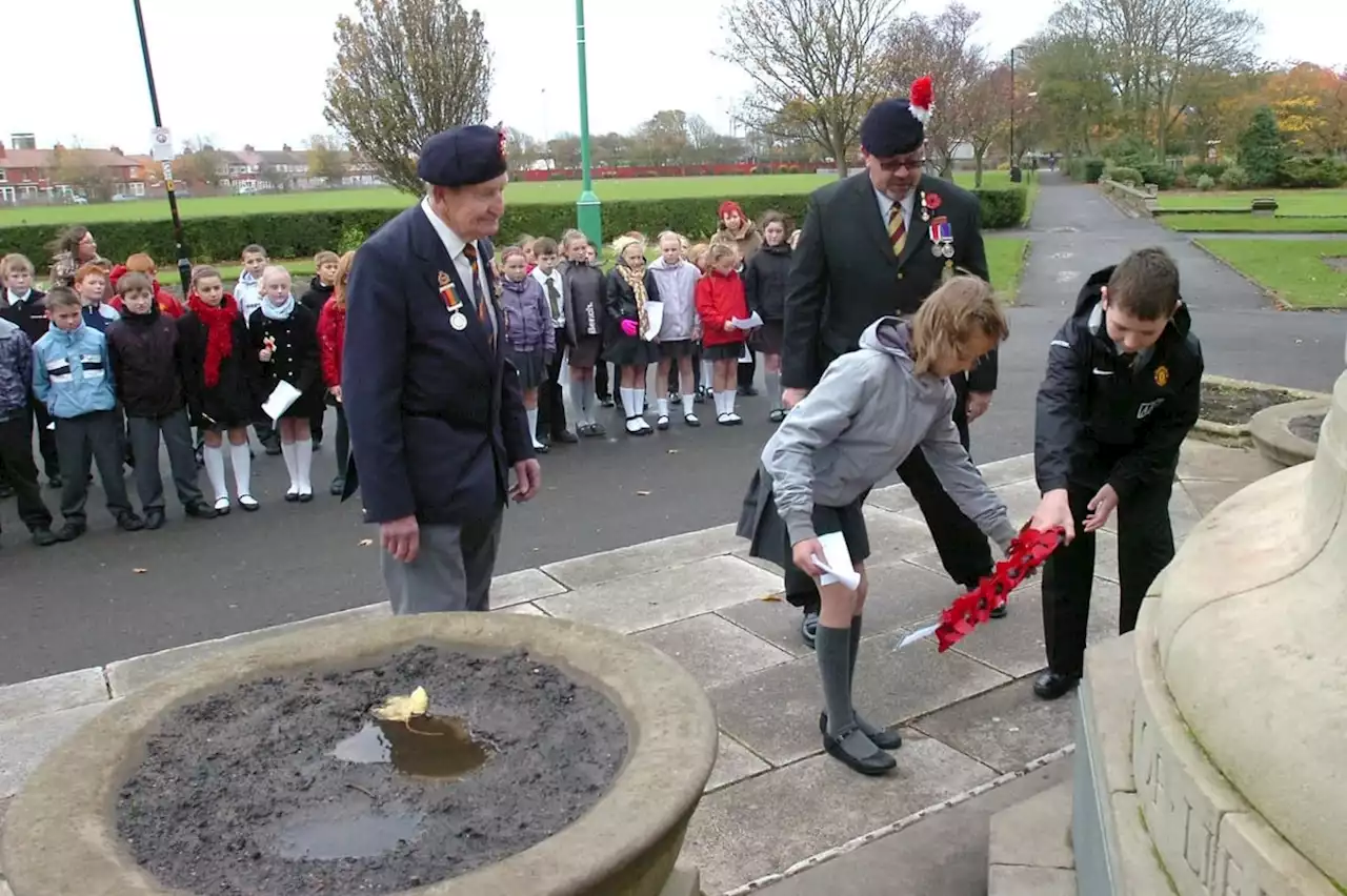 16 poignant pictures showing Remembrance Days of the past in Lytham, Fleetwood, Garstang and Morecambe