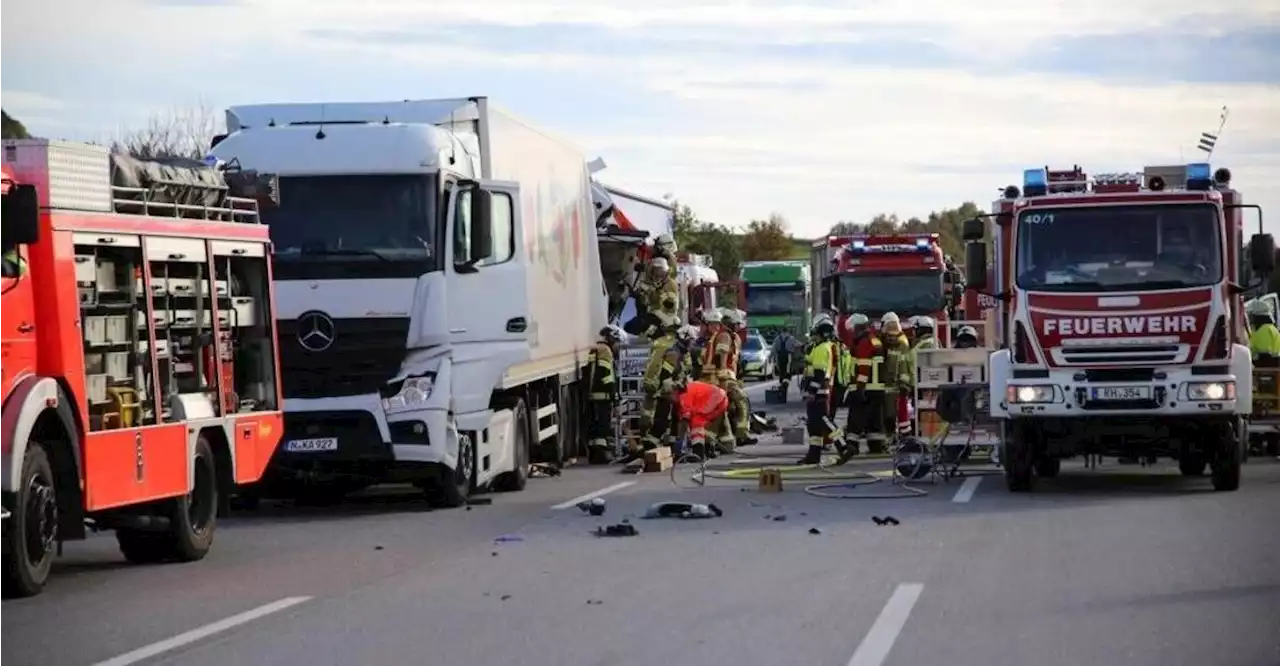 Lkw-Unfall im Baustellenbereich: A9 im Landkreis Roth gesperrt