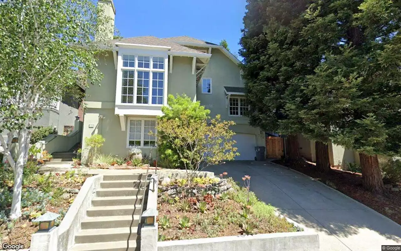 Single family residence in Oakland sells for $2.1 million