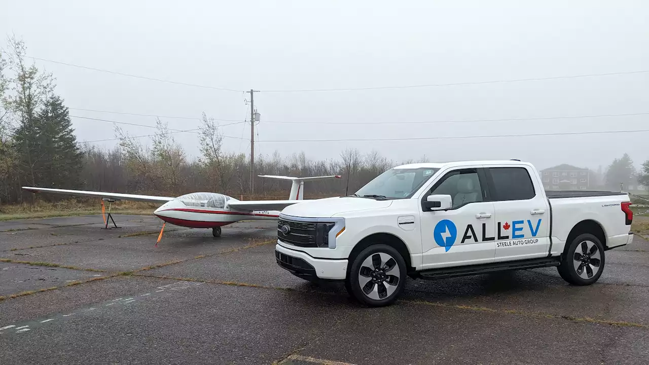 Electric vehicle launches glider in Debert for first carbon-free flight in Nova Scotia | SaltWire