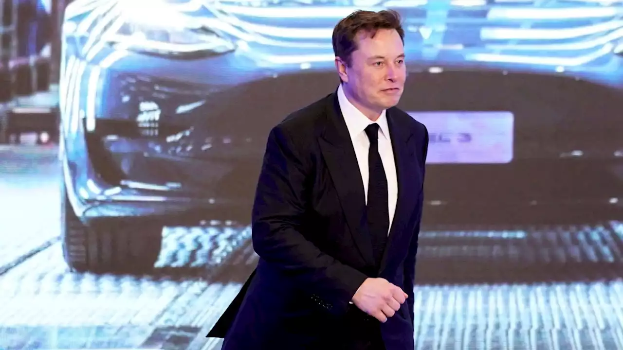 Elon Musk sells almost $4bn more of Tesla shares after Twitter takeover