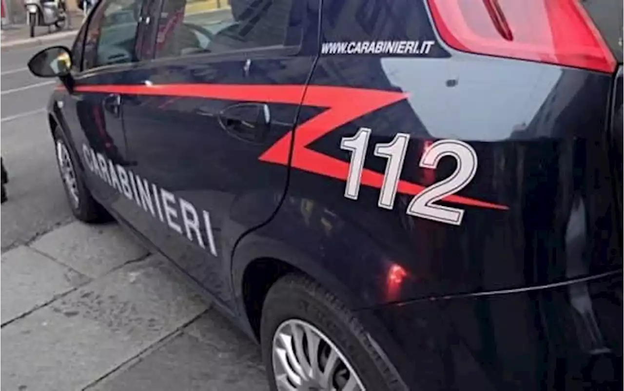 Giugliano, blitz dei carabinieri: sequestri e denunce