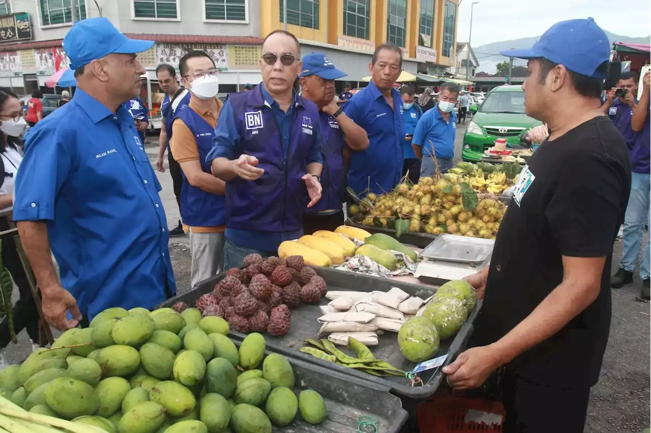 GE15: Tambun BN's Aminuddin not joining Anwar-Peja billboard wars, says 'let them fight'