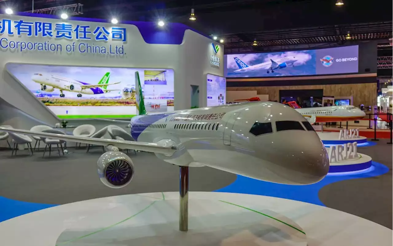 China's first domestic single-aisle jet has 300 orders