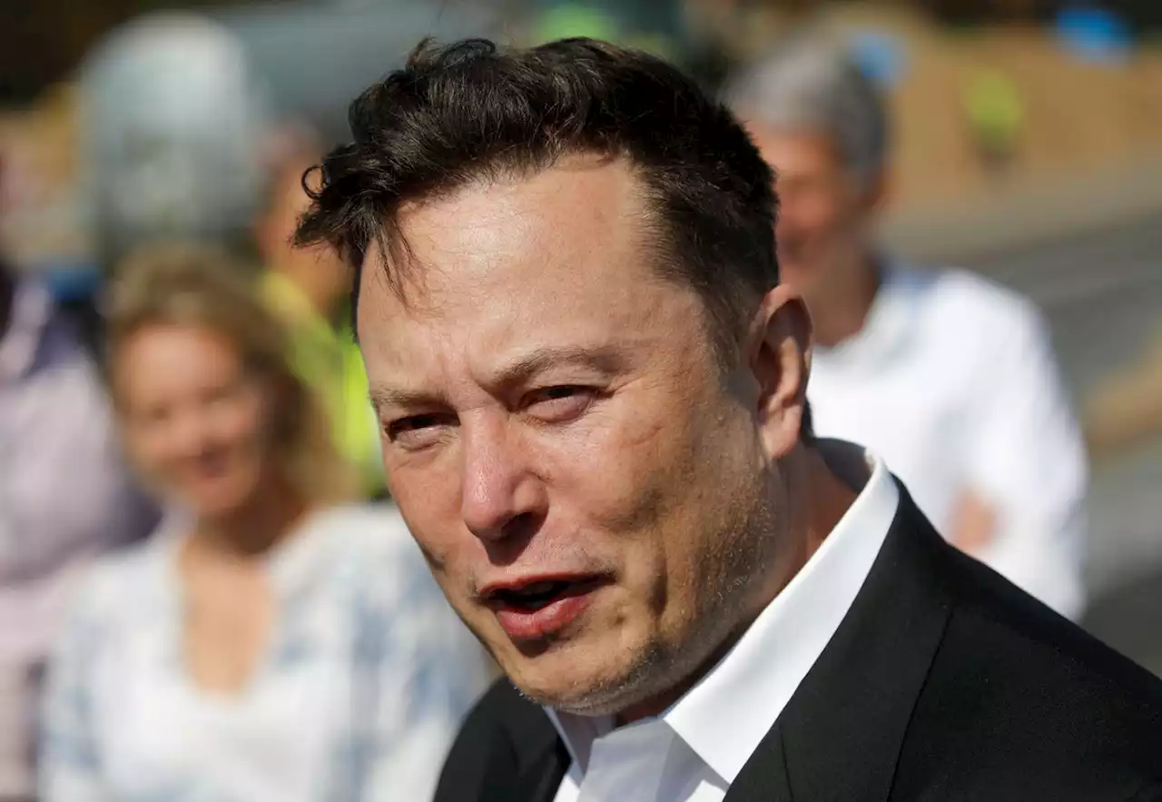 Tesla stock plunges to new 52-week low as Elon Musk’s Twitter woes mount OLD