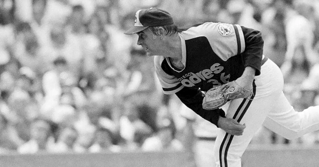 Former San Diego Padres Cy Young winner Gaylord Perry dies