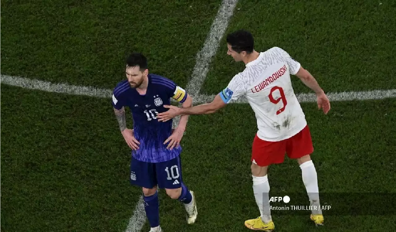 [Vídeo] Lewandowski quiso saludar a Messi, pero el argentino lo dejó plantado