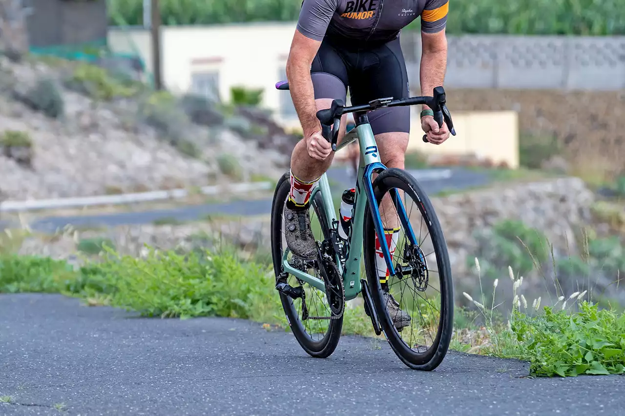 Ridley Grifn Slots in All-Road Bike With Gravel & Road Capabilities - First Rides Review