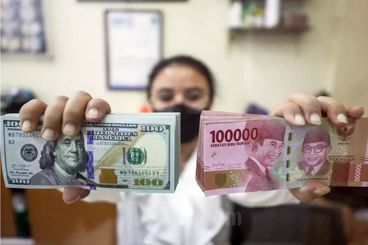 Rupiah Bisa Tembus Rp15.700, Cek Kurs Dolar AS di BCA, BRI, Bank Mandiri, dan BNI