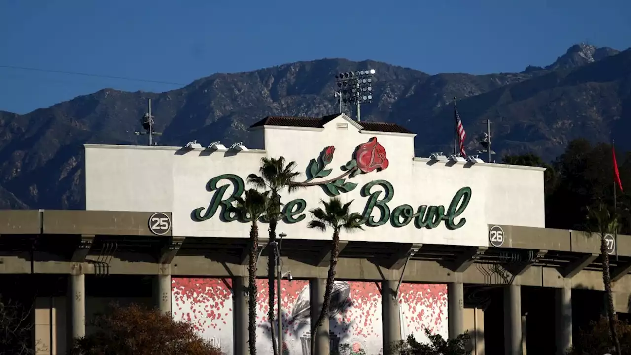 Rose Bowl agrees to clear way for College Football Playoff expansion